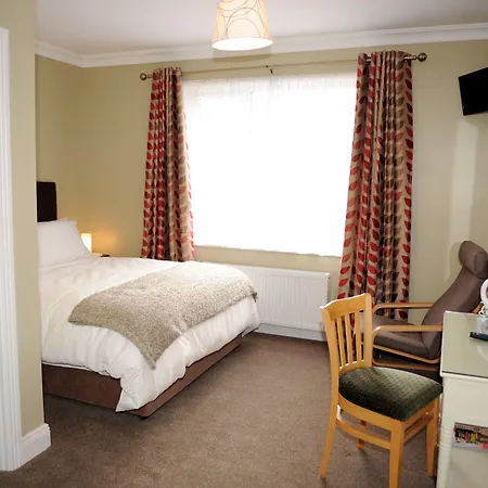 The Yellow House 4*