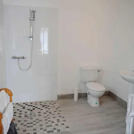 The Yellow House נאבאן