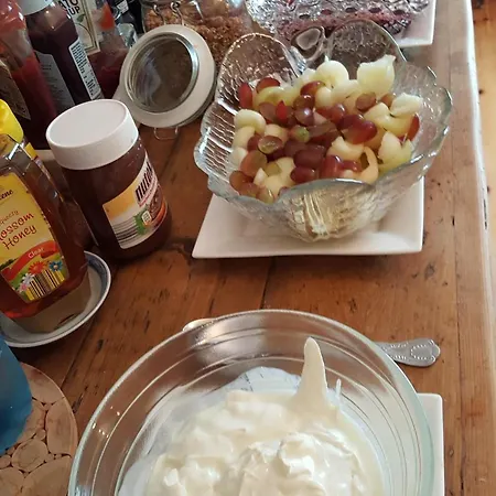 The Yellow House 4* Navan