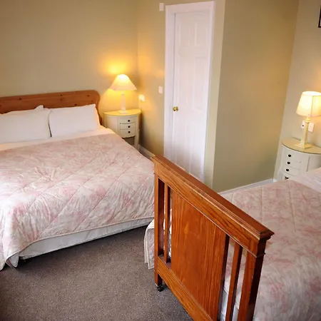 The Yellow House Bed & Breakfast