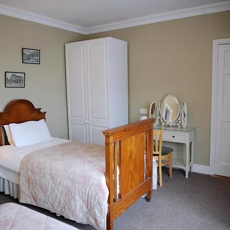 The Yellow House 4* Navan