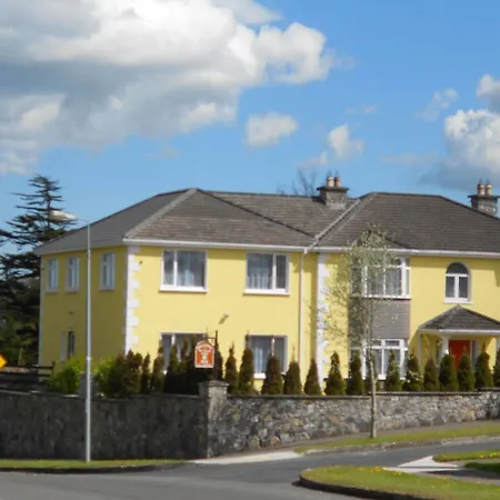 The Yellow House 4*